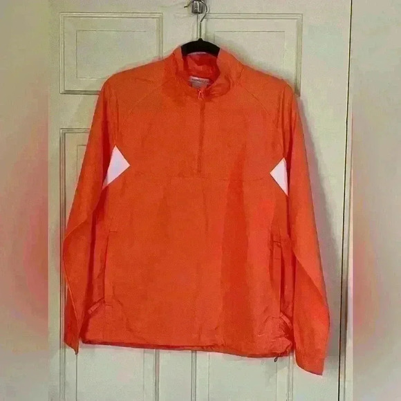 Nike Golf Jacket Medium Coral Pink 1/4 Zip Windbreaker Pockets Fit Storm Womens - Picture 1 of 10